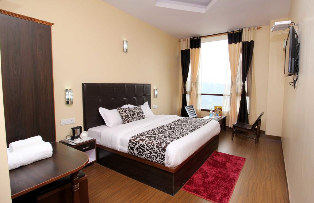 Hotel The Grand Welcome Šimla Pokoj fotografie
